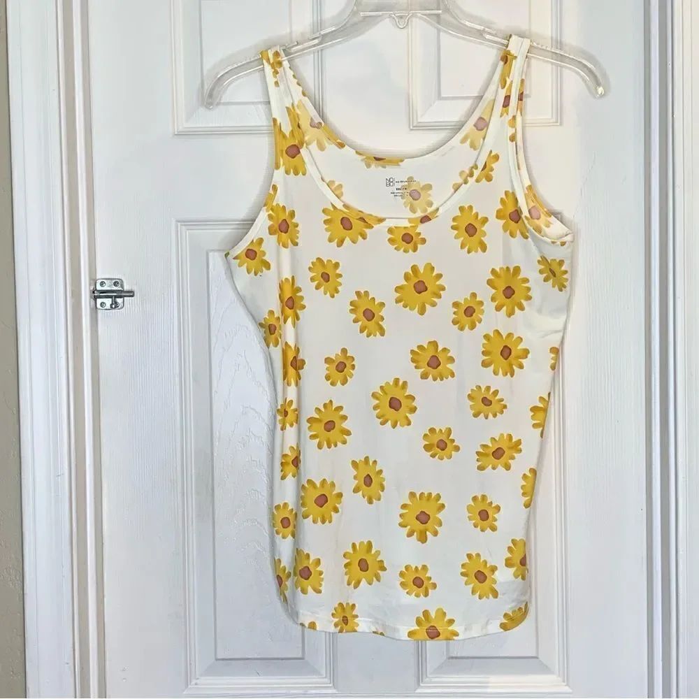 No Boundaries Sunflower Tank Top Size XXL